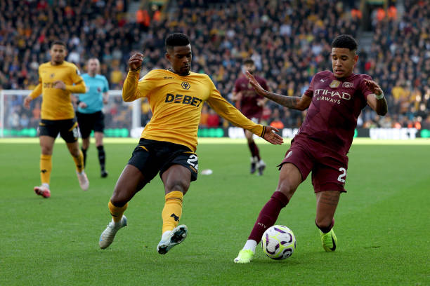 中国足球的 中国足球的