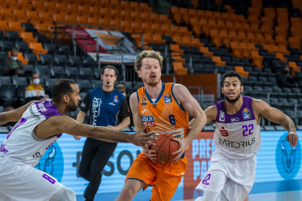 成为球队锋 成为球队锋