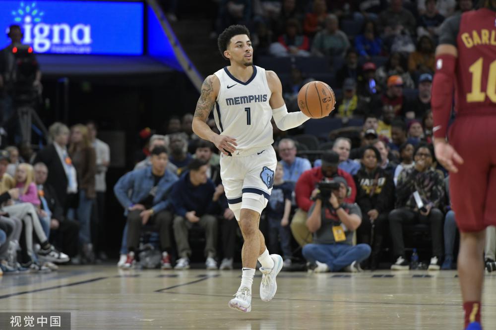 的进攻发起 的进攻发起